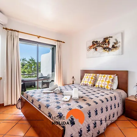 Apartment #254 T1 Confortavel Em By Holidays